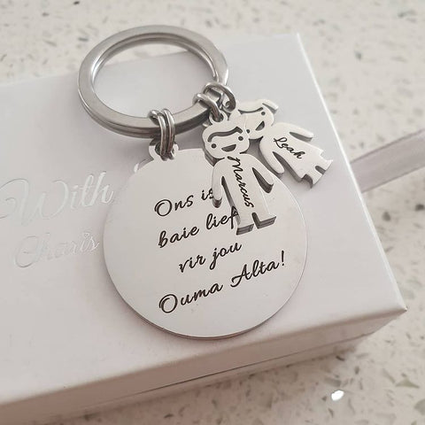 Personalized keyring with children's name tags