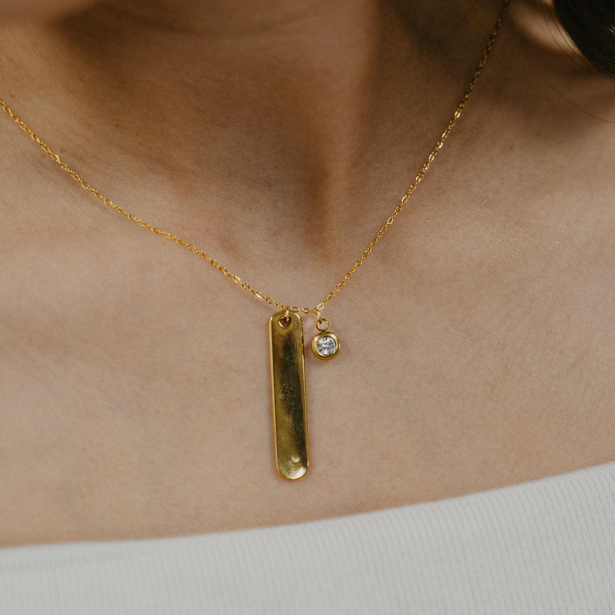 BELLA PERSONALISED GOLD BAR NECKLACE WITH OPTIONAL BIRTHSTONE (READY IN 3 DAYS)