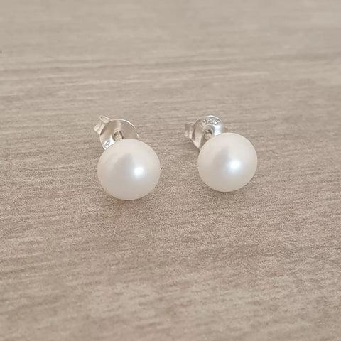 Silver Freshwater pearl earrings