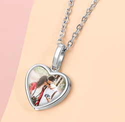 Personalized heart photo necklace